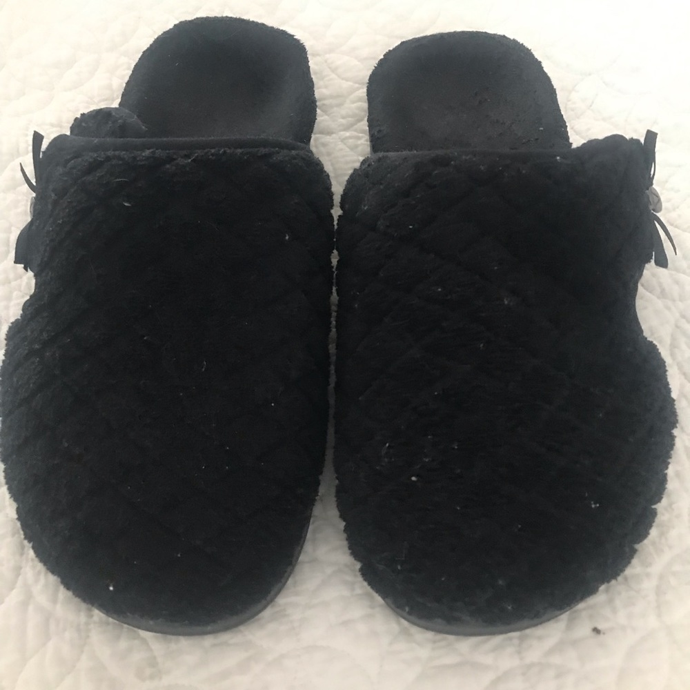 Vionic slippers-Black size 8